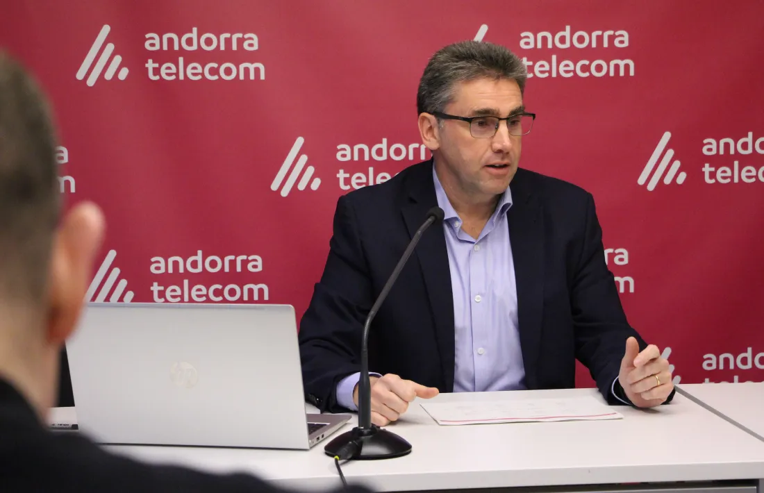 El portaveu d'Andorra Telecom, Carles Casadevall, en la presentació d'aquest matí.