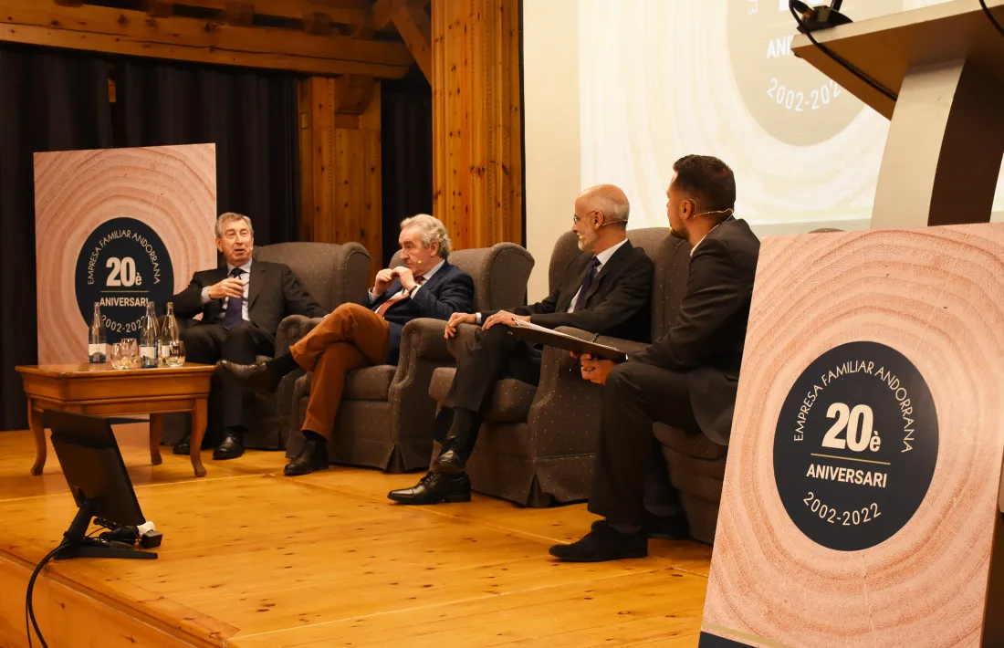 Els excaps de Govern Albert Pintat, Jaume Bartumeu i Antoni Martí en la taula rodona de l'aniversari de l'EFA.