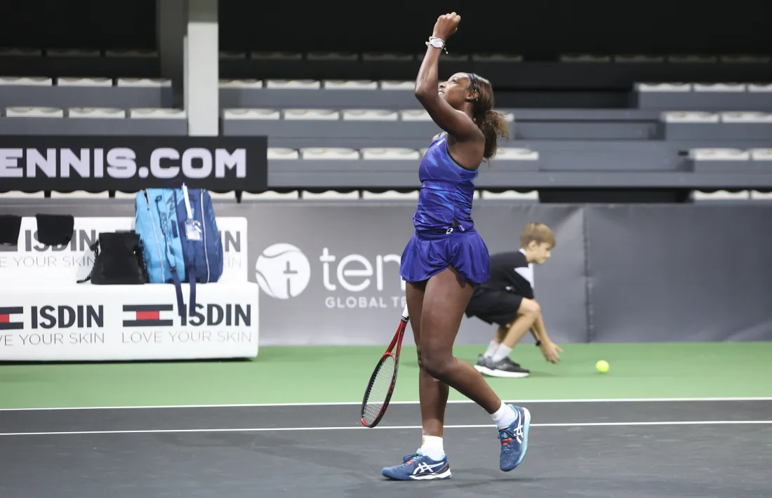 Alycia Parks, jove tennista nord-americana, celebra el triomf al Crèdit Andorrà Open.