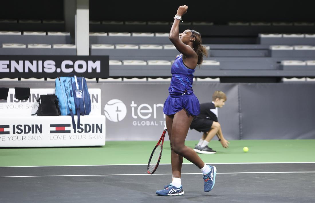 Alycia Parks, jove tennista nord-americana, celebra el triomf al Crèdit Andorrà Open.