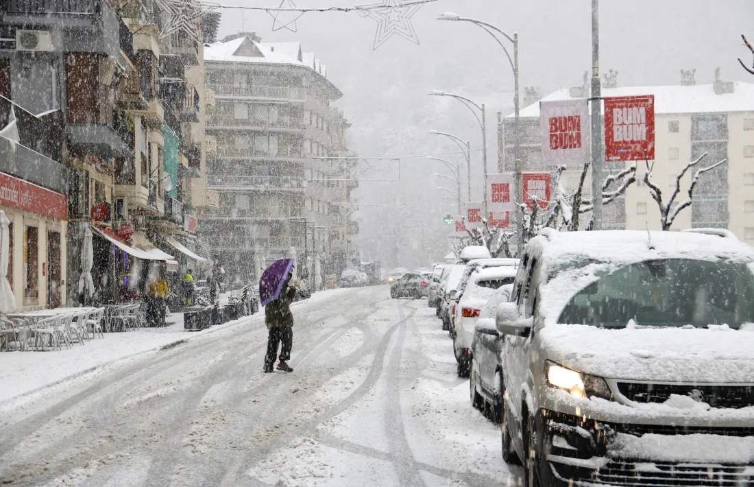 La nevada d'aquesta tarda, a Sort. 
