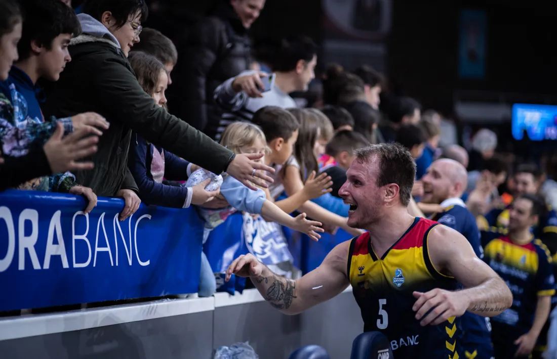 Rafa Luz torna a somriure a un lloc que coneix bé, el Poliesportiu d'Andorra.