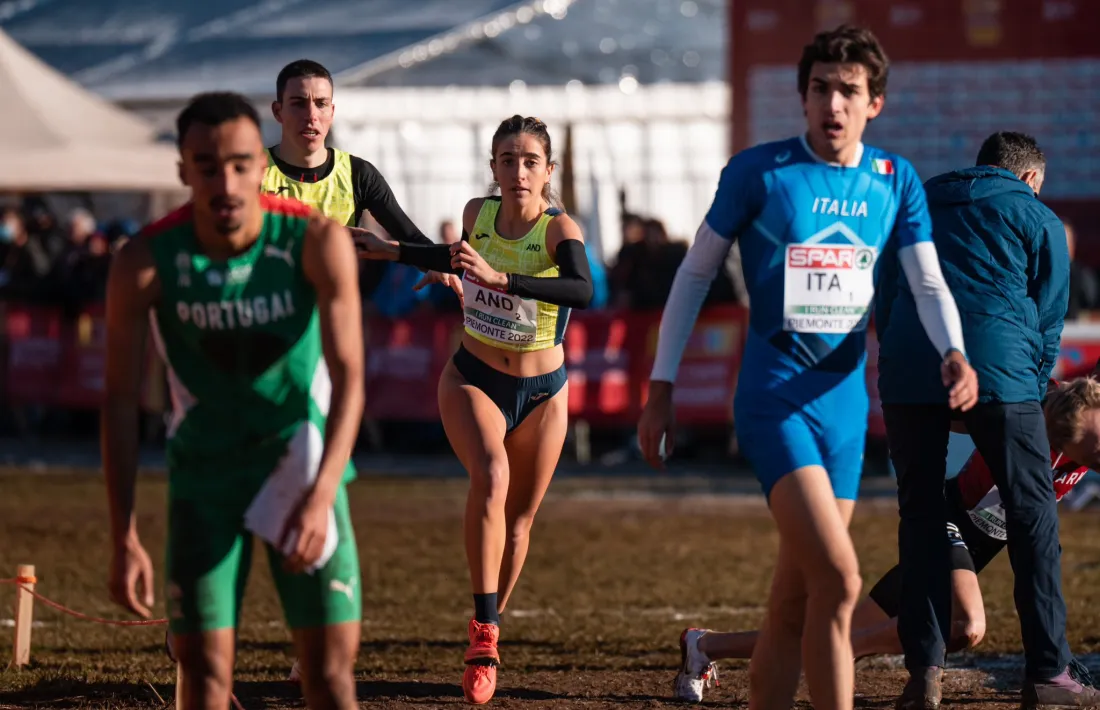 Pol Moya i Aina Cinca, al relleu mixt.