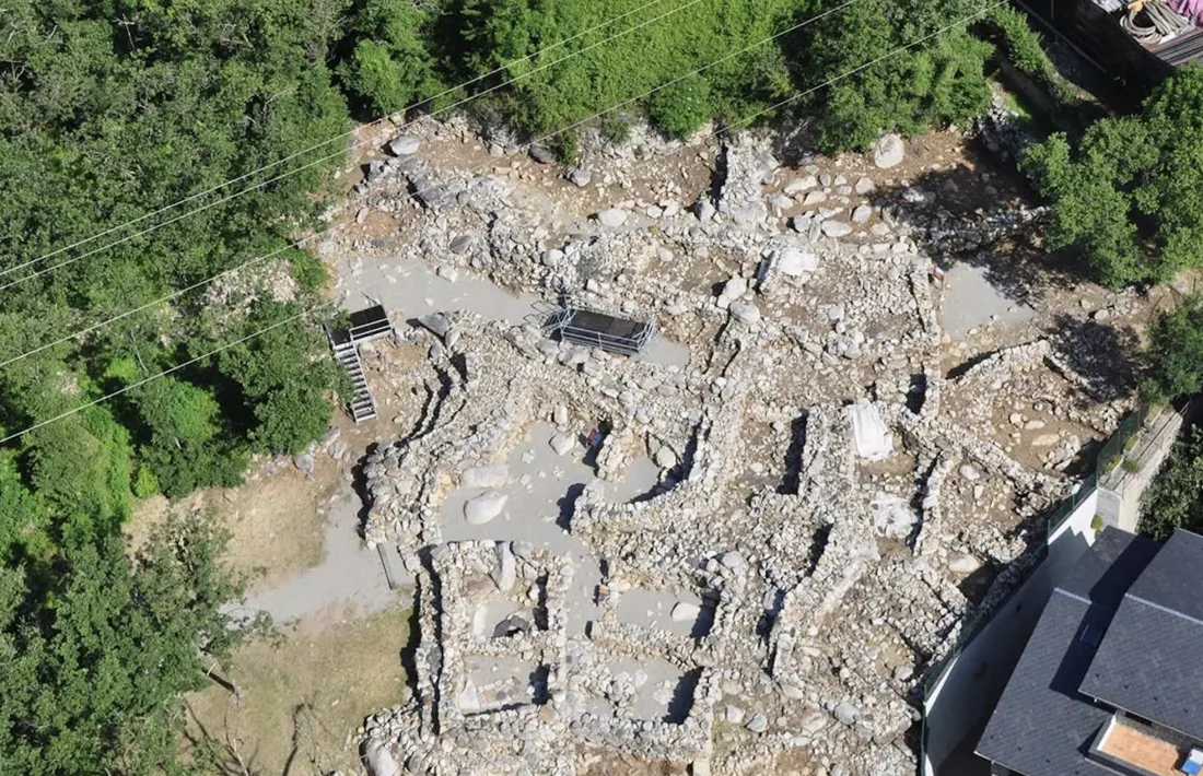 Vista àeria del jaciment de la Roureda de la Margineda, excavat entre el 2008 i el 2016.