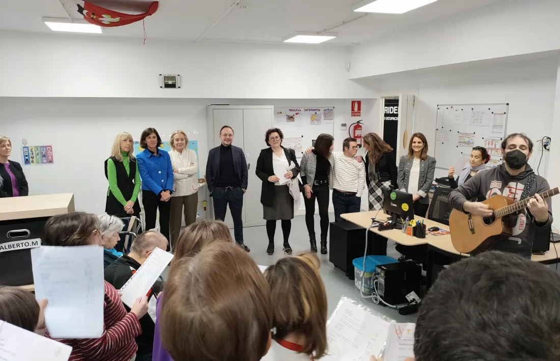 Diferents autoritats han acompanyat a Espot en la visita a Fundació Meritxell.