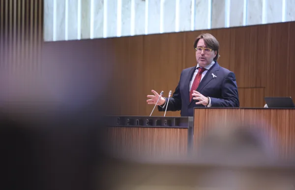 p._10.2_carles_naudi_cg_-_facundo_santana