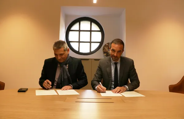 p._8_2_andorra_telecom_bona