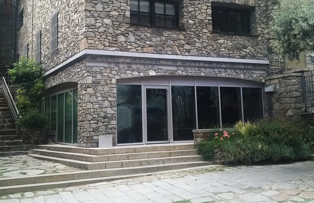 Vista exterior del Tribunal Constitucional.