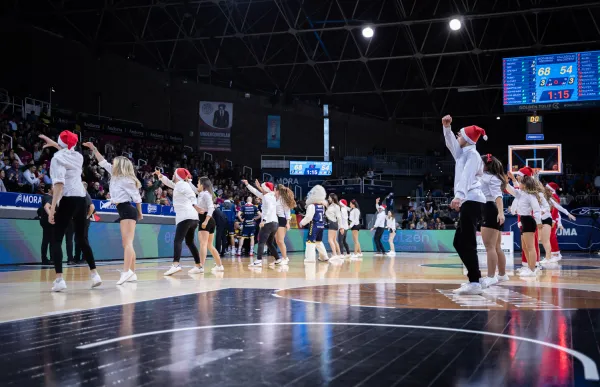 52570975963_e62b59d38f_o