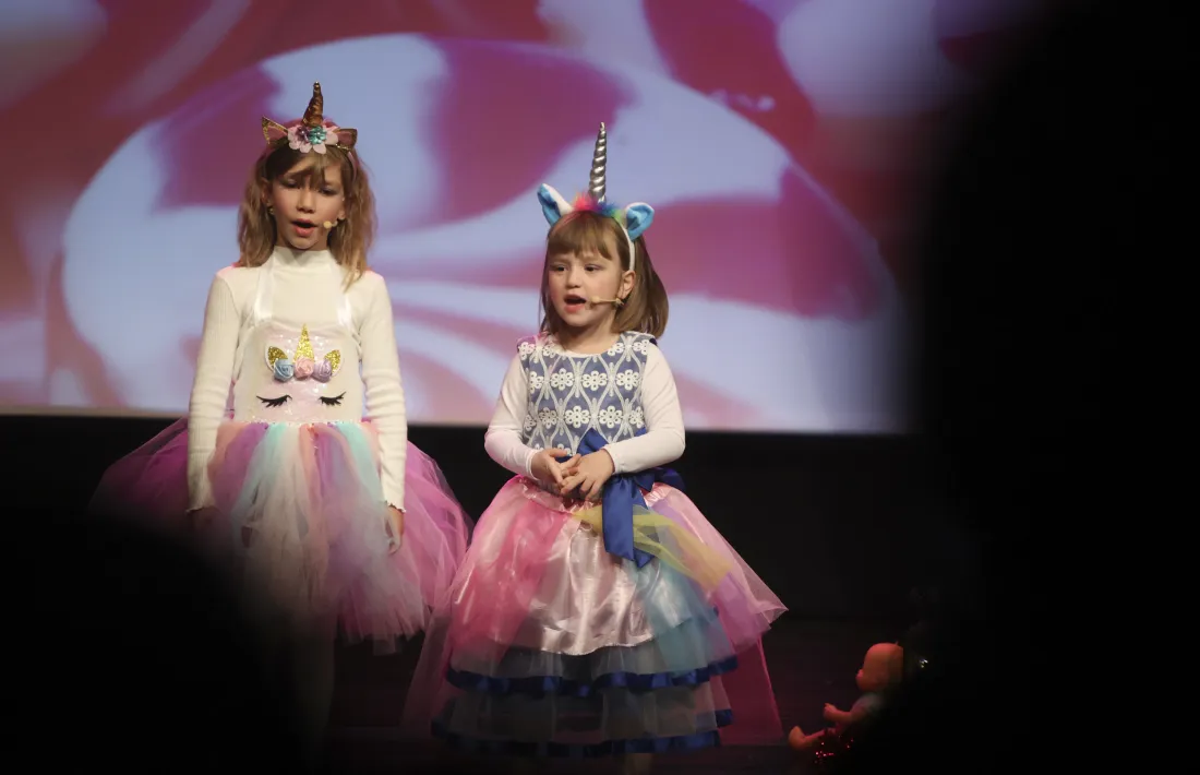 Un dels moments inicials de l'espectacle. 