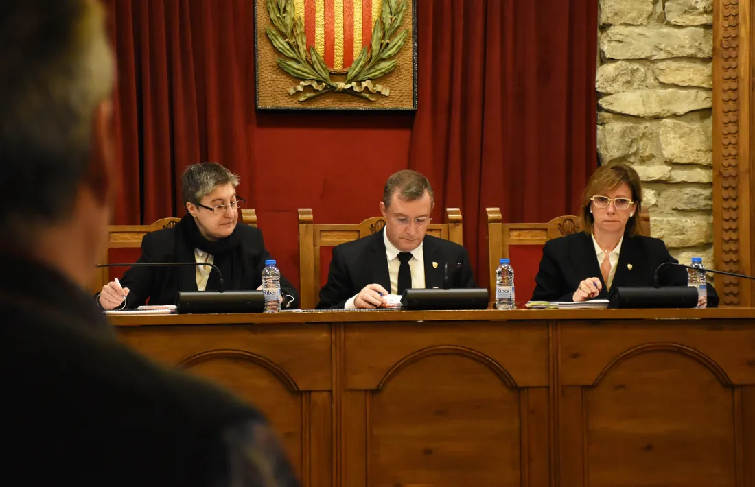Majoral i Codina, durant la sessió de consell de comú d'aquesta setmana.