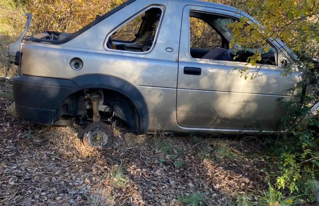 El vehicle en l’estat actual, quan el van abandonar a la parròquia d'Hortó semblava bastant nou i en bon ús.