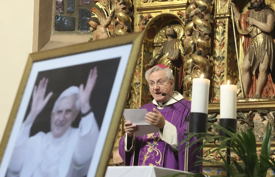 El bisbe Joan-Enric Vives va presidir la missa concelebrada ahir a Sant Esteve.