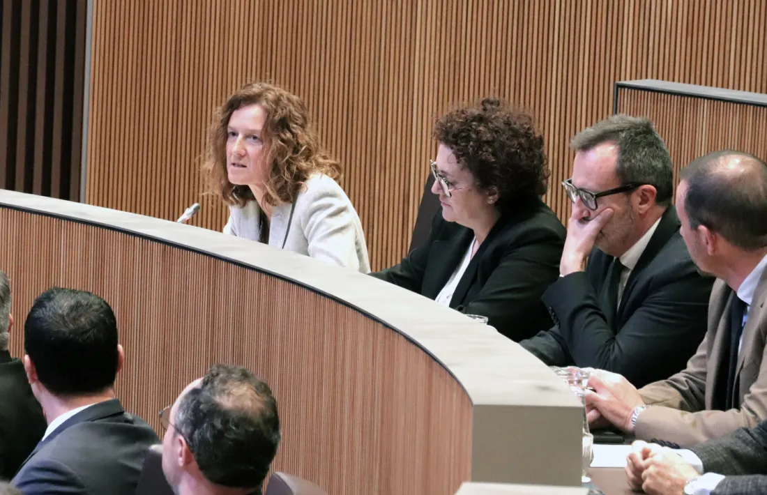 Sílvia Calvó es va mostrar “molt satisfeta” del compliment de les mesures d’estalvi.