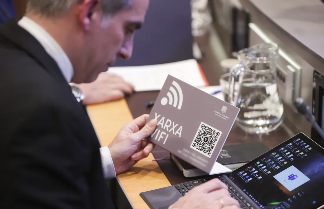 El nou ministre de Finances, César Marquina, s'ha estrenat avui al Consell General en la sessió de control a l’executiu.