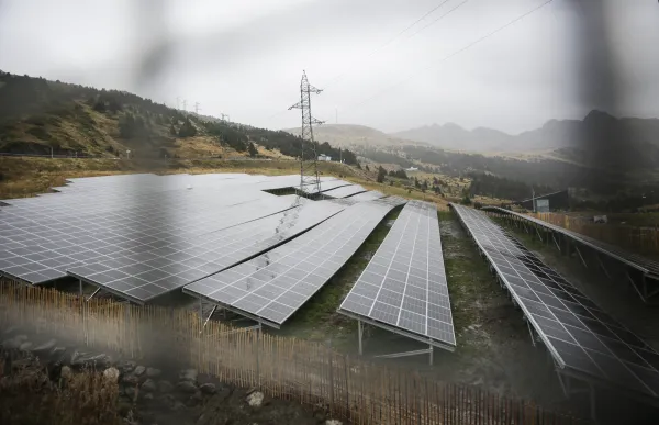 p._03_parc_solar_grau_roig_-_facundo_santana