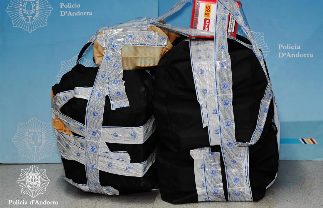 El tabac de contraban comissat aquesta nit de dimarts.