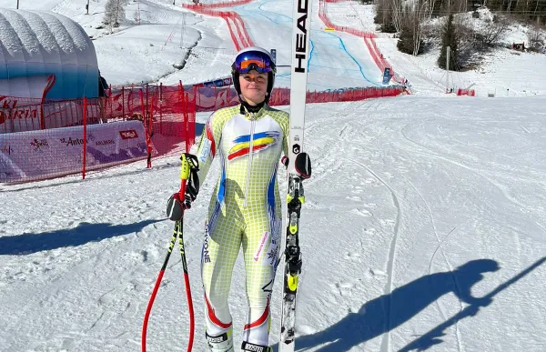 p._29_jordina_caminal_a_la_pista_del_mundial_junior_a_st_anton