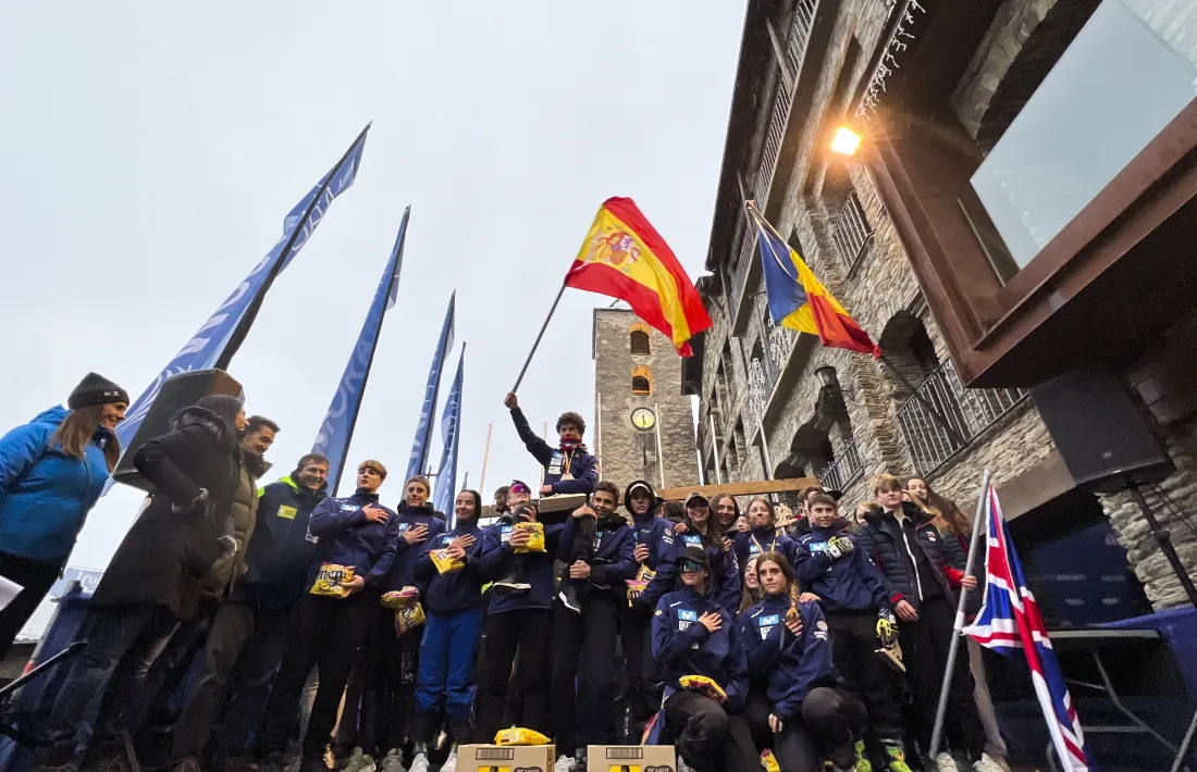 Andorra 1 va celebrar ahir la segona posició a la 31a edició del Borrufa en la cerimònia de clausura a la plaça major d’Ordino.