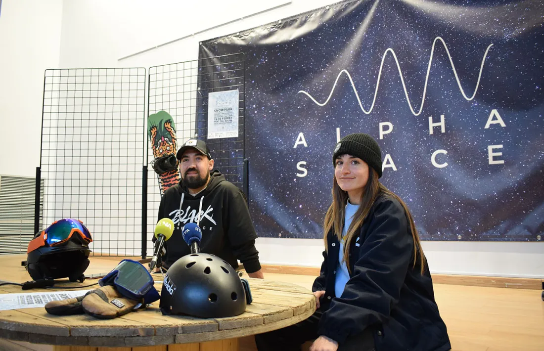 El conseller de Joventut d'Escaldes-Engordany, Joao Lima, i la coordinadora de l'Alpha Space, Suray Fernández, durant la presentació de la cita.