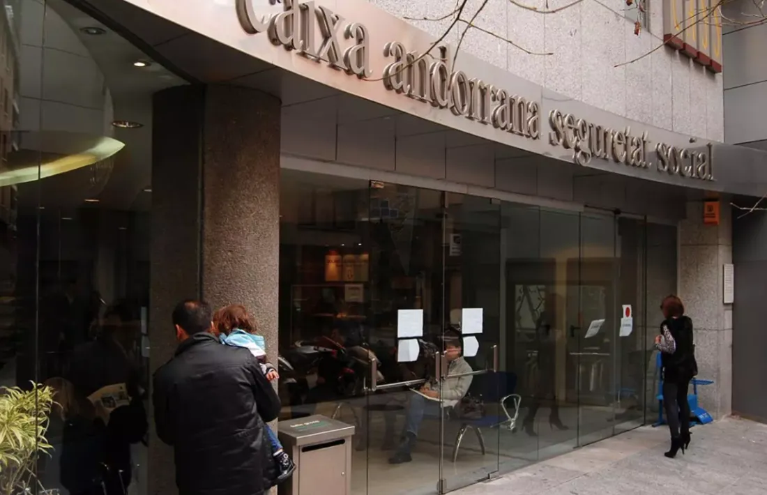 La façana de la CASS.