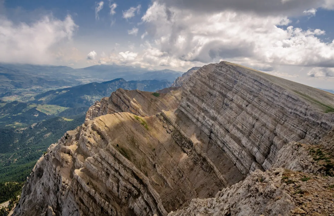 L’espai natural es distribueix pel territori de disset municipis, amb zones d’influència com la mateixa Seu d’Urgell. 