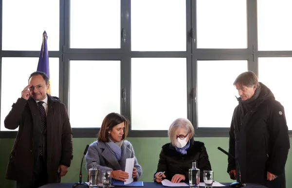 signatura_uda_-_facundo_santana