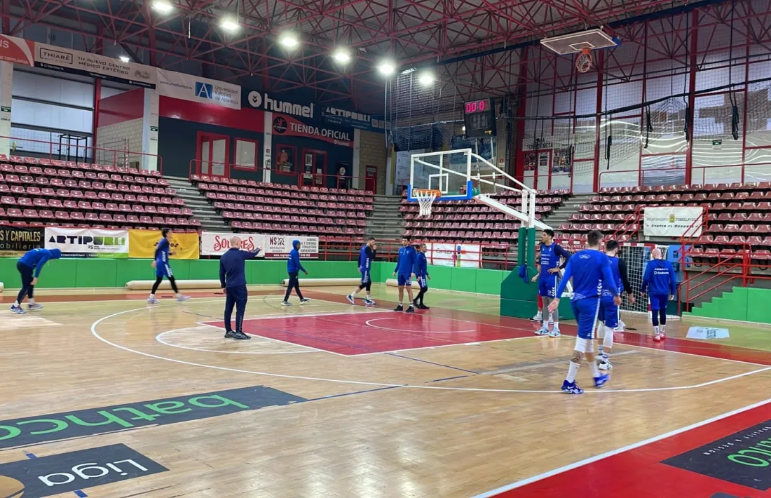 El BC MoraBanc es va entrenar ahir al Vicente Trueba de Torrelavega.