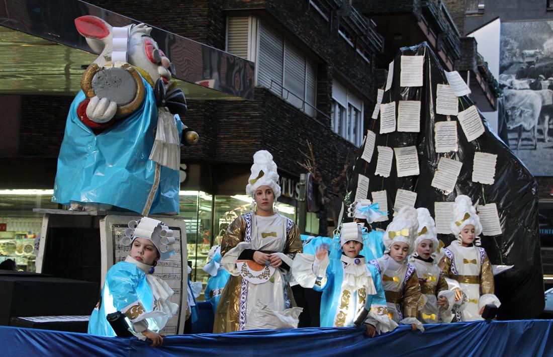 Una edició anterior de la rua de Carnestoltes d'Andorra la Vella i Escaldes-Engordany.
