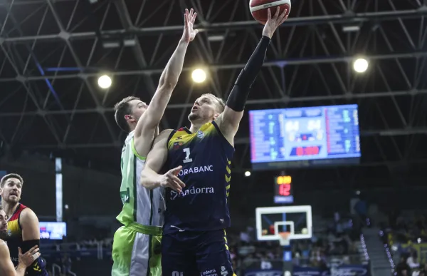 p._28_central_morabanc_andorra_-_facundo_santana