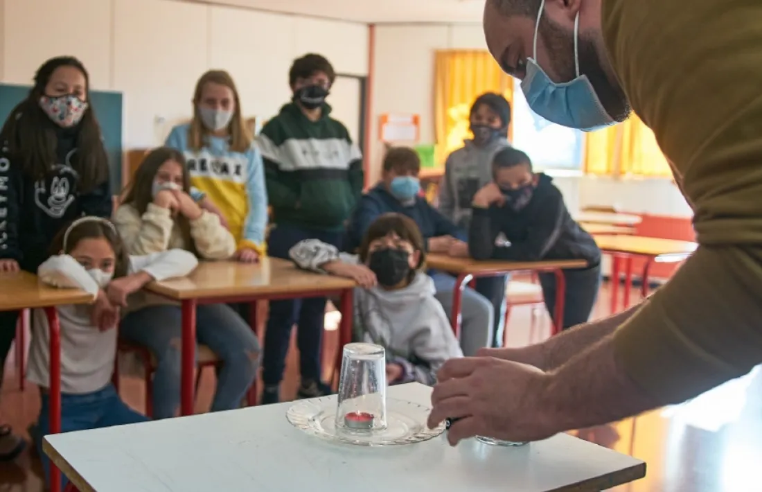 Un dels tallers organitzats per Andorra Sostenible als centres escolars.