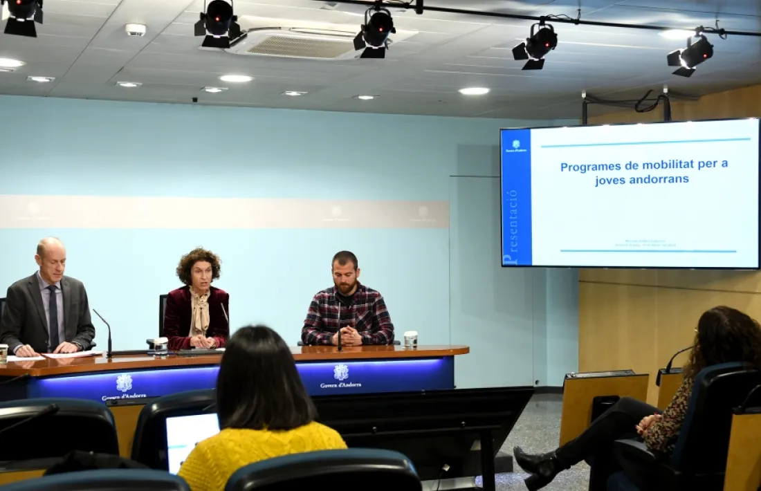 Un moment de la presentació dels programes de mobiitat per a joves.