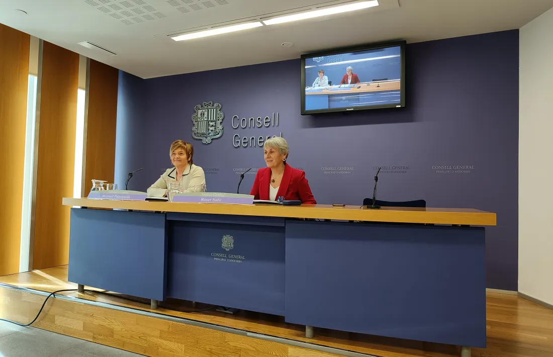 Roser Suñé i Meritxell Palmitjavila en la roda de premsa d'aquest matí.