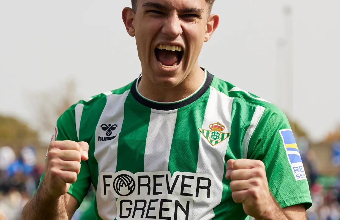 ‘Berto’ Rosas celebrant el gol.