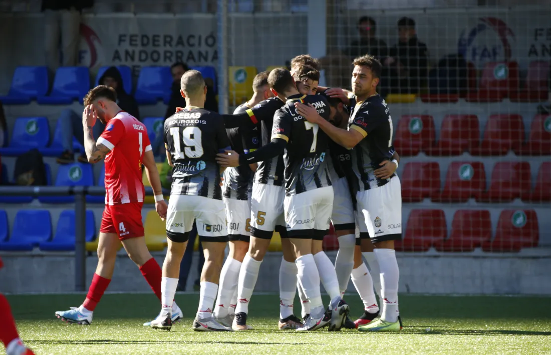 La UE Engordany celebra un gol.