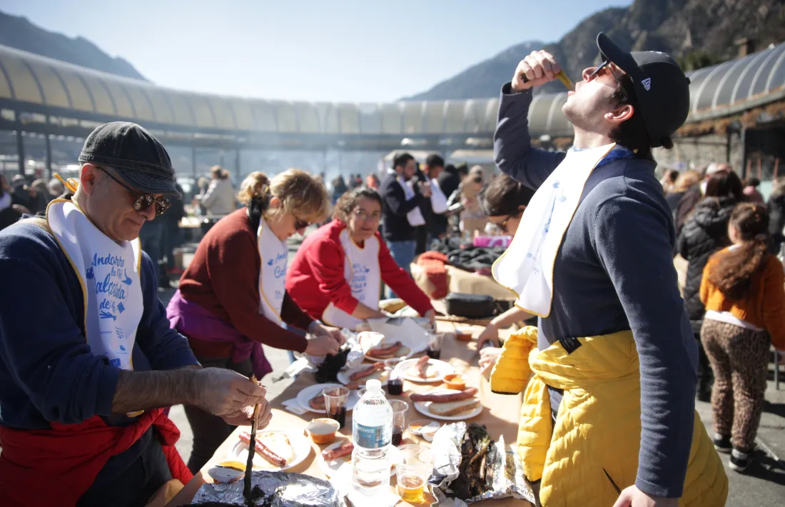 La calçotada popular d'Andorra la Vella celebrada aquest diumenge.