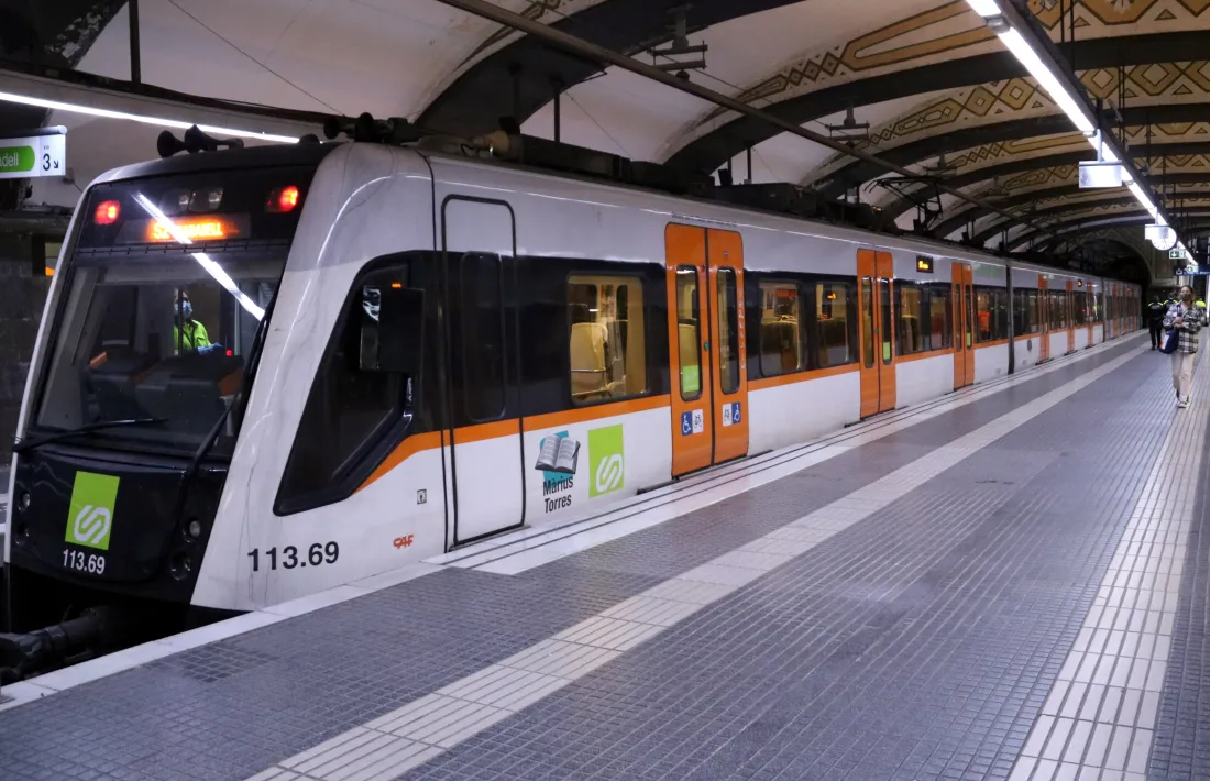 Un tren de Ferrocarrils de la Generalitat de Catalunya.