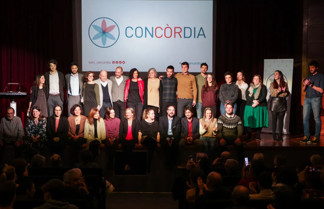 Els candidats de Concòrdia al final de l’acte de presentació de les diferents llistes a la sala d’actes del Comú d’Escaldes-Engordany.