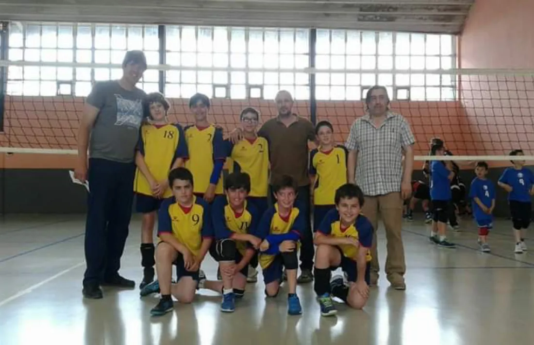 ‘Pequenho’, amb el seu fill Davi, quan el va entrenar a la base del CV Andorra.