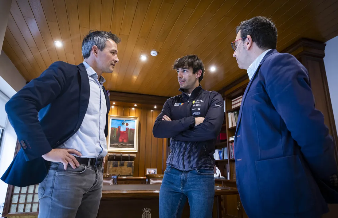 Joan Verdú va signar un patrocini amb el Comú d'Andorra la Vella.