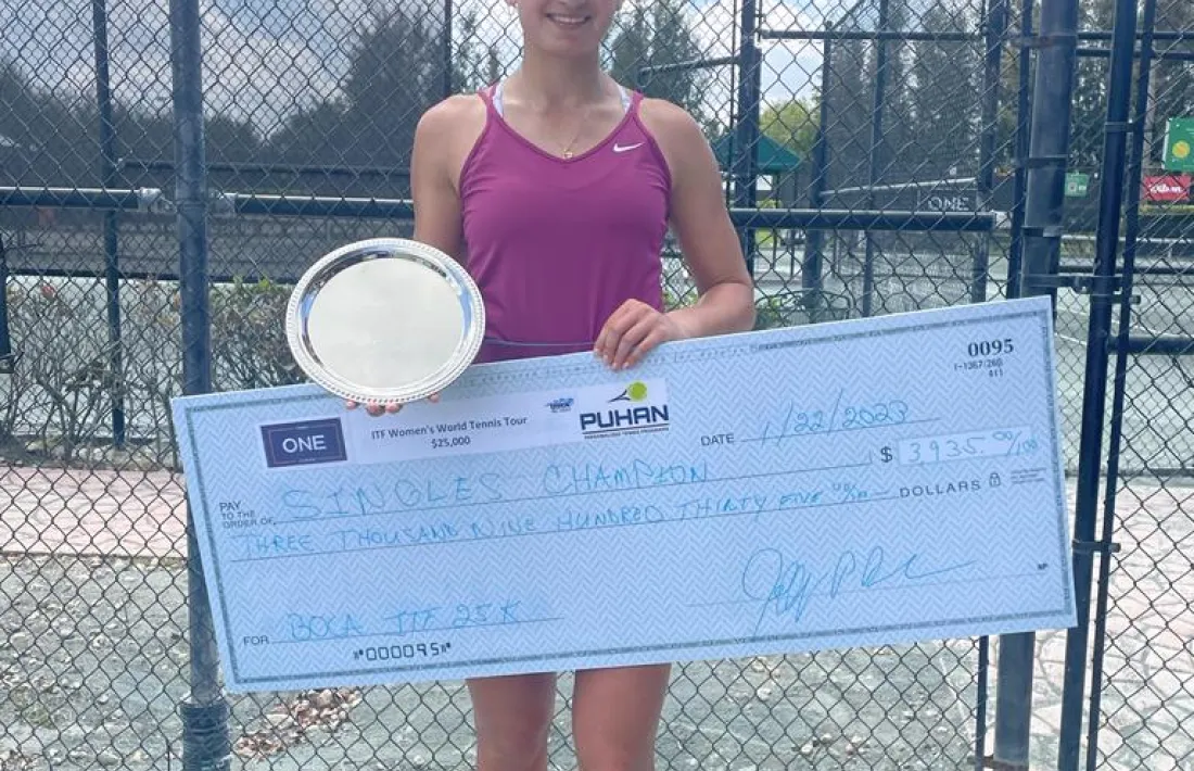 Vicky Jiménez, amb el títol de Boca Ratón.