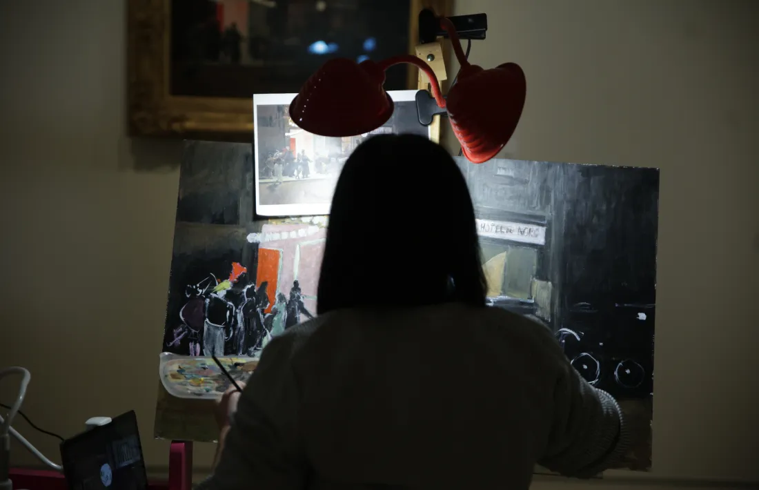 Joana Ruiz, davant de ‘Sortida del ball de màscares’, de Madrazo. És la copista més ‘fidel’.