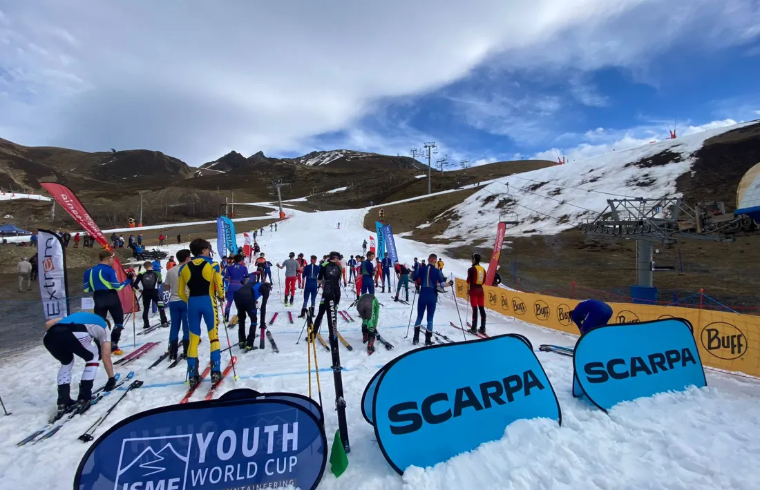 Els joves de l’equip nacional de la FAM van competir ahir a la Vertical Race de Val Louron.