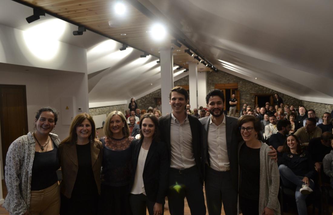 Els cinc candidats de la territorial laurediana de Concòrdia amb els dos caps de llista nacionals, Cerni Escalé i Nuri Segués, a la dreta.