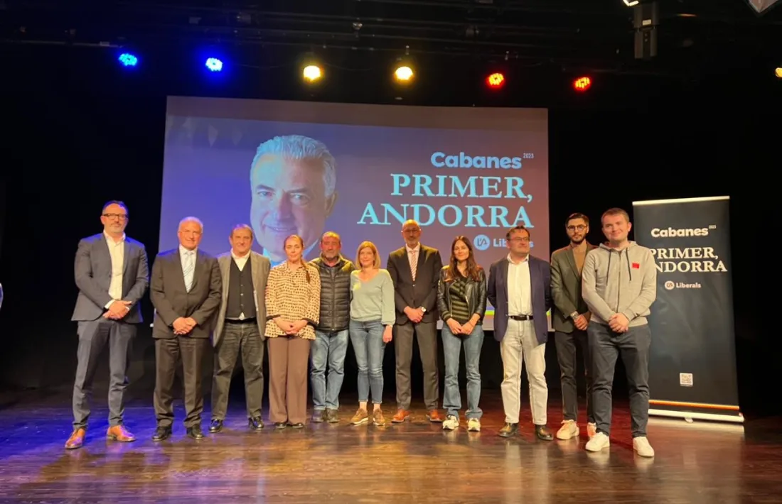 El candidat de Liberals, Josep Maria Cabanes, en la reunió de poble d'aquest vespre a la Massana.