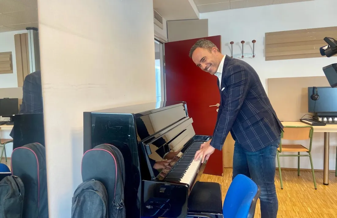 El número 2 de la territorial a la capital, Alain Cabanes, va assegurar que el pròxim mandat l'Insitut de Música emetrà títols oficials.