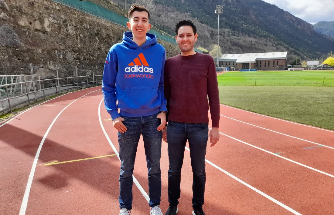 Martins va parlar d’esports acompanyat del número 5 de la llista, Abdou Taouil. 