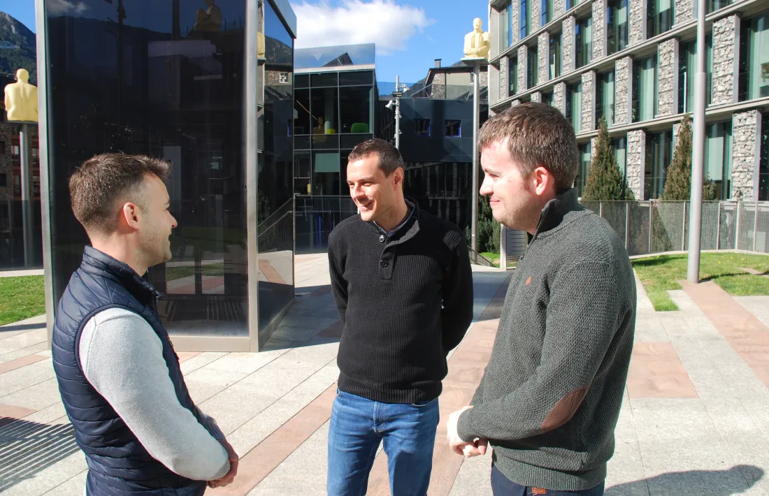 Els candidats liberals David Férriz, Marc Galabert i Toni Puig, aquest matí.