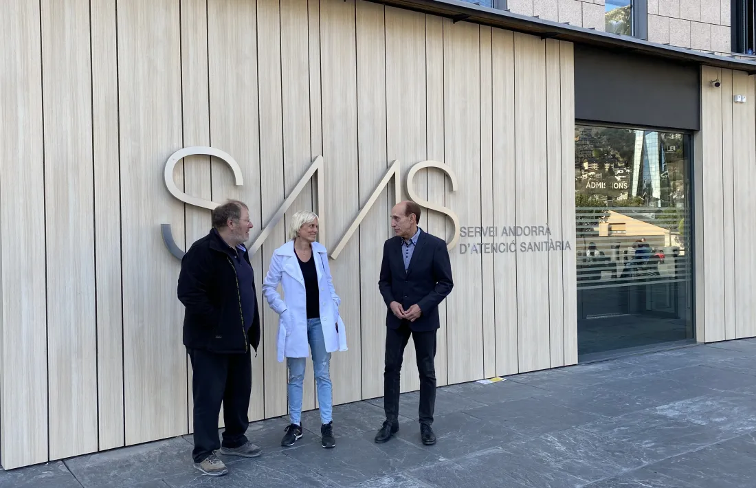 Els candidats de PS SDP+, ahir a la plaça de l’hospital.