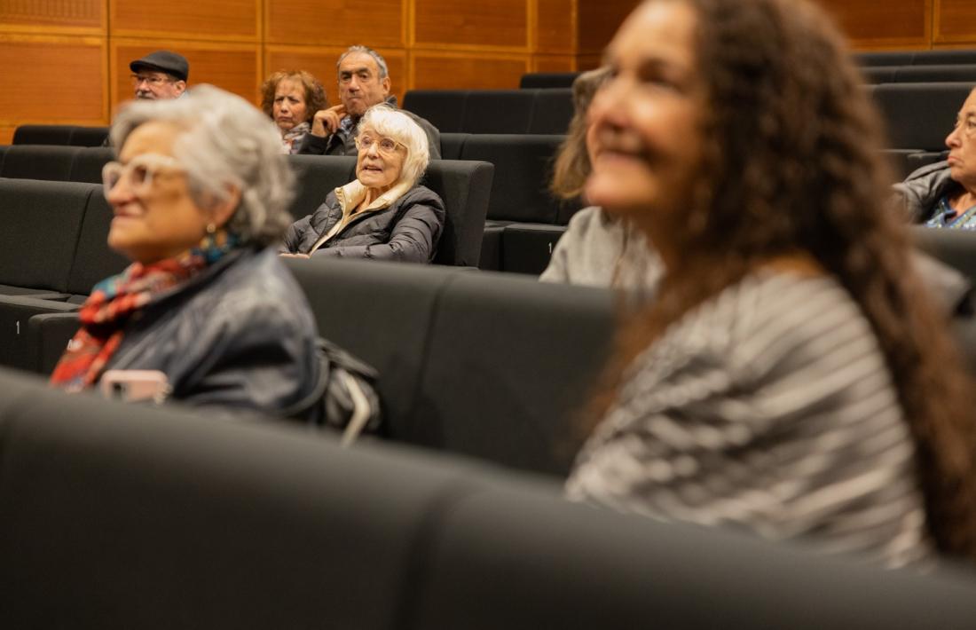 Un moment del sorteig dels horts per a la gent gran.